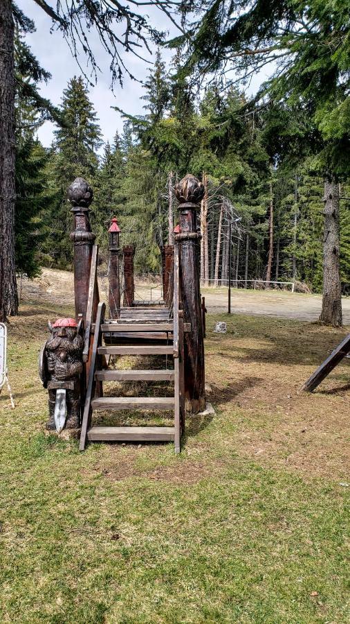 Studios And Apartments - Semiramida Gardens Borovets Bagian luar foto