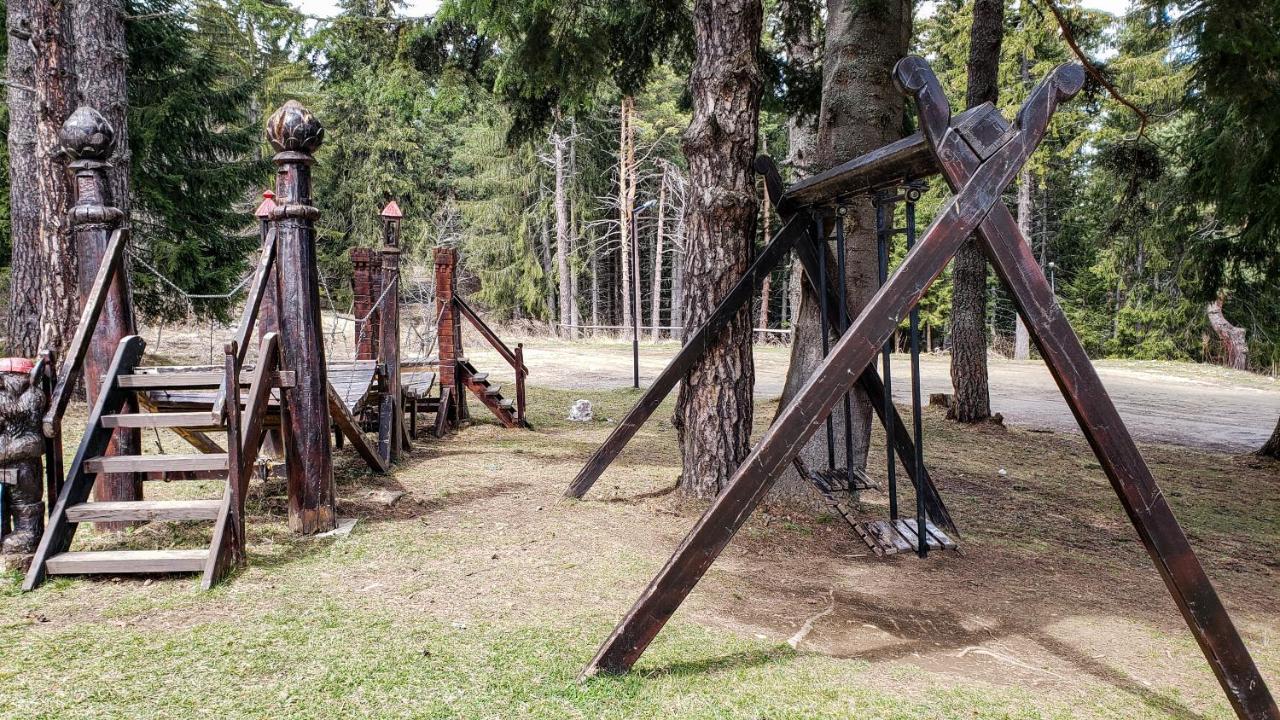 Studios And Apartments - Semiramida Gardens Borovets Bagian luar foto